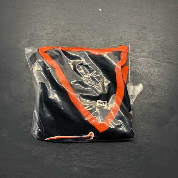 Nike Dri Fit Detroit Tigers V Neck Women's T Shirt Sz Small - Picture 8 of 8